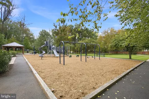 Other - 1107 Wimbledon Dr, Mclean, VA 22101 photo 11 of 15