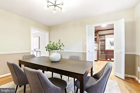 Dining - 1107 Wimbledon Dr, Mclean, VA 22101 photo 2 of 2