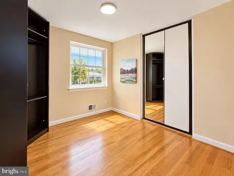 Bedroom - 5232 Perth Ct, Springfield, VA 22151 photo 5 of 5