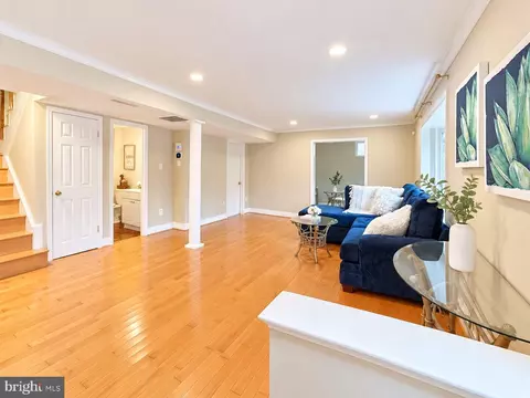 Living - 5232 Perth Ct, Springfield, VA 22151 photo 3 of 8