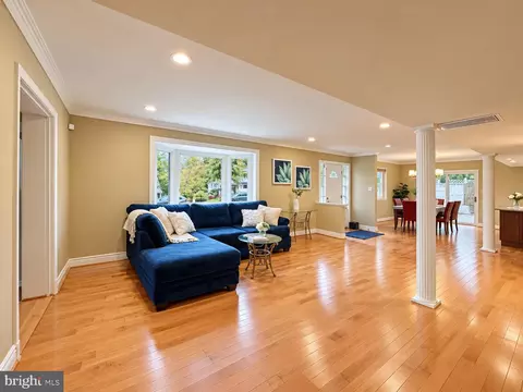 Living - 5232 Perth Ct, Springfield, VA 22151 photo 2 of 8