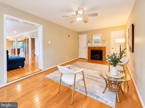 Living - 5232 Perth Ct, Springfield, VA 22151 photo 6 of 8