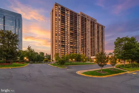 3701 S George Mason Dr #205N, Falls Church, VA 22041