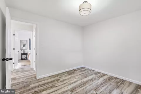 Entry Way - 11586 Red Leaf Ct, Reston, VA 20191 photo 3 of 3
