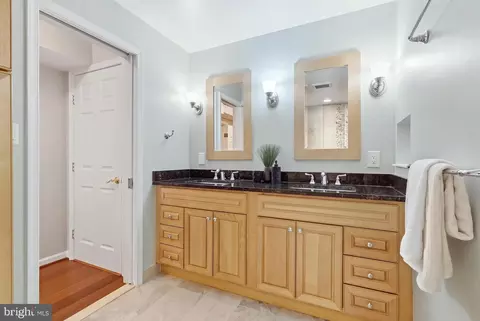 Bath - 7840 Brompton St, Springfield, VA 22152 photo 4 of 4