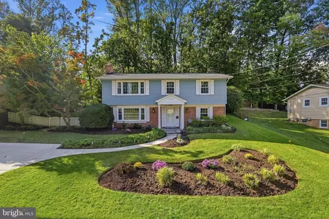 Exterior - 7840 Brompton St, Springfield, VA 22152 photo 6 of 7