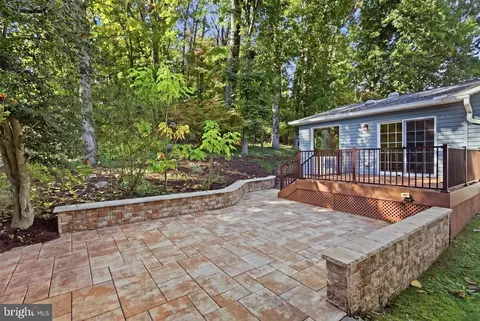 Exterior - 7840 Brompton St, Springfield, VA 22152 photo 2 of 7