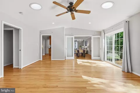 Living - 7840 Brompton St, Springfield, VA 22152 photo 5 of 7
