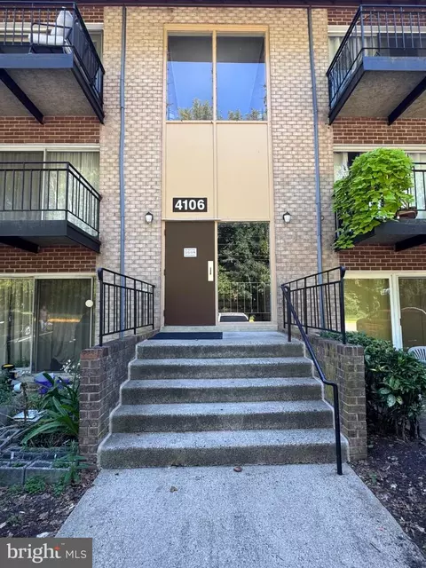 4106 Mangalore Dr #202, Annandale, VA 22003