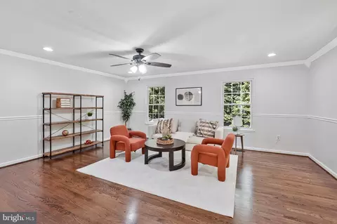 Living - 6401 Old Scotts Ct, Springfield, VA 22152 photo 4 of 4