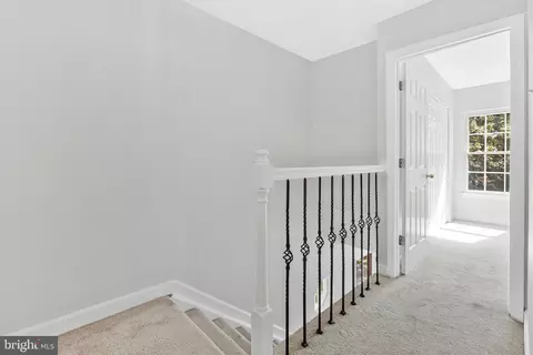 Entry Way - 6401 Old Scotts Ct, Springfield, VA 22152 photo 5 of 7