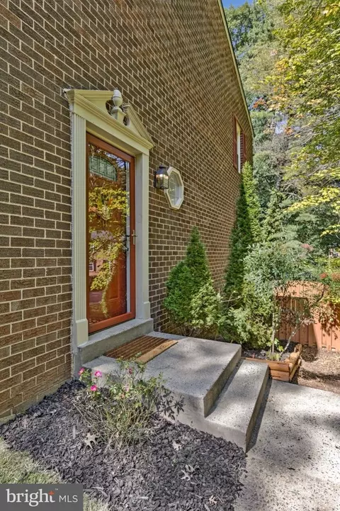 Other - 6401 Old Scotts Ct, Springfield, VA 22152 photo 10 of 11
