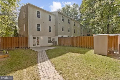 Exterior - 6401 Old Scotts Ct, Springfield, VA 22152 photo 5 of 7