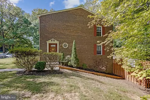 Exterior - 6401 Old Scotts Ct, Springfield, VA 22152 photo 6 of 7