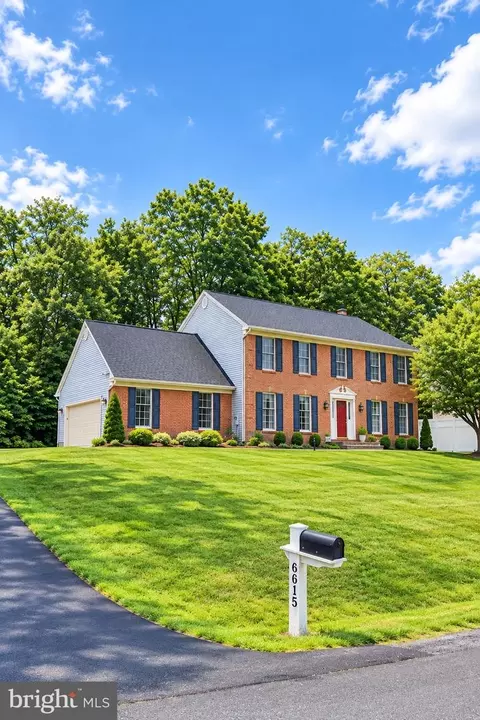 6615 White Post Rd, Centreville, VA 20121