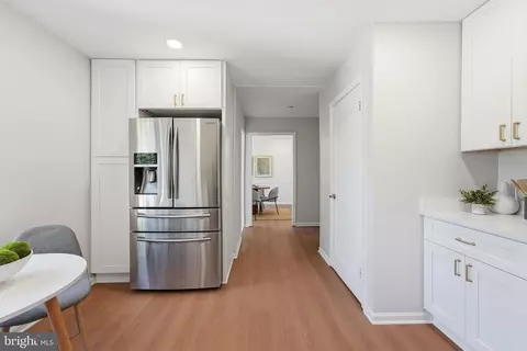 Entry Way - 8531 Forrester Blvd, Springfield, VA 22152 photo 2 of 3