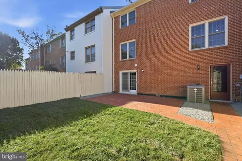 Exterior - 8531 Forrester Blvd, Springfield, VA 22152 photo 2 of 3
