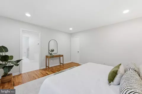 Bedroom - 8531 Forrester Blvd, Springfield, VA 22152 photo 2 of 7