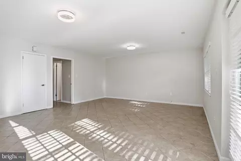 Living - 2156 Golf Course Dr, Reston, VA 20191 photo 3 of 4