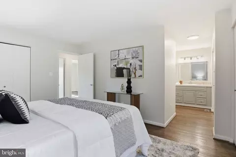 Bedroom - 2156 Golf Course Dr, Reston, VA 20191 photo 3 of 6