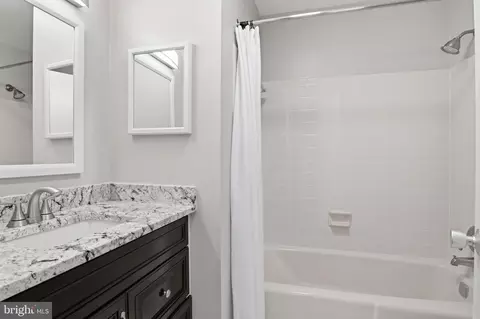 Bath - 2156 Golf Course Dr, Reston, VA 20191 photo 3 of 4