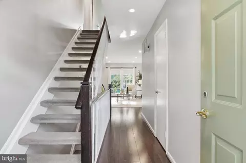 Entry Way - 2156 Golf Course Dr, Reston, VA 20191 photo 1 of 2