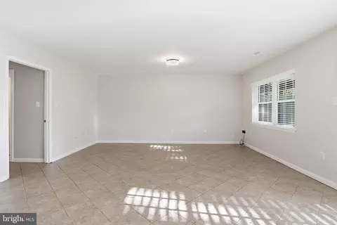 Living - 2156 Golf Course Dr, Reston, VA 20191 photo 4 of 4