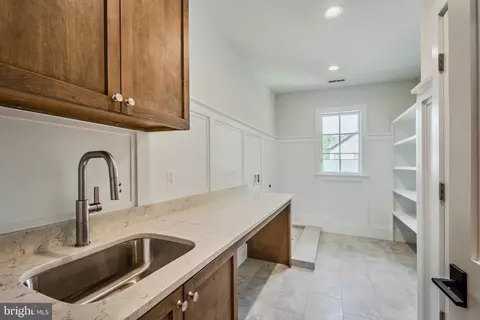 Other - 7107 Sea Cliff Rd, Mclean, VA 22101 photo 7 of 13