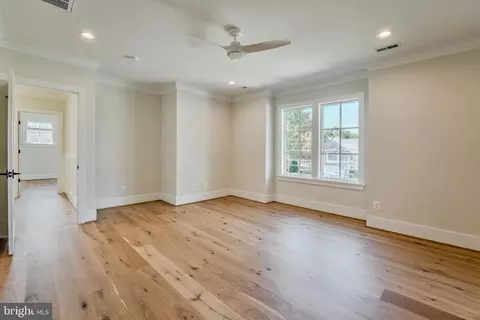 Bedroom - 7107 Sea Cliff Rd, Mclean, VA 22101 photo 3 of 5