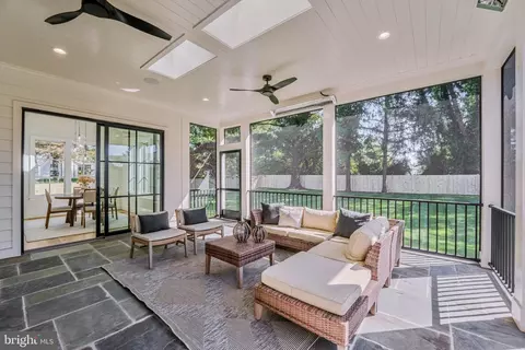 Exterior - 7107 Sea Cliff Rd, Mclean, VA 22101 photo 5 of 9