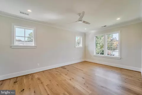 Bedroom - 7107 Sea Cliff Rd, Mclean, VA 22101 photo 2 of 5
