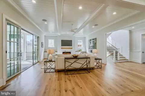 Living - 7107 Sea Cliff Rd, Mclean, VA 22101 photo 1 of 4