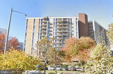 Other - 6800 Fleetwood Rd #1003, Mclean, VA 22101 photo 2 of 15