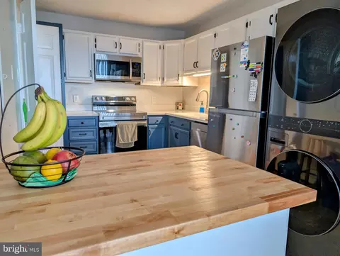 Kitchen - 6800 Fleetwood Rd #1003, Mclean, VA 22101 photo 1 of 1