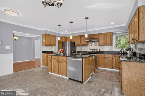 Kitchen - 13708 Pitkin Ct, Chantilly, VA 20151 photo 2 of 6