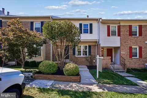 5908 Ambassador Way, Alexandria, VA 22310