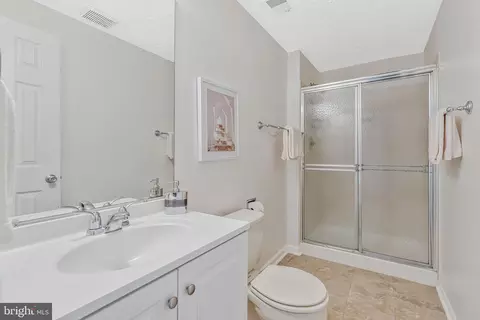 Bath - 11034 Granby Ct, Reston, VA 20191 photo 3 of 3