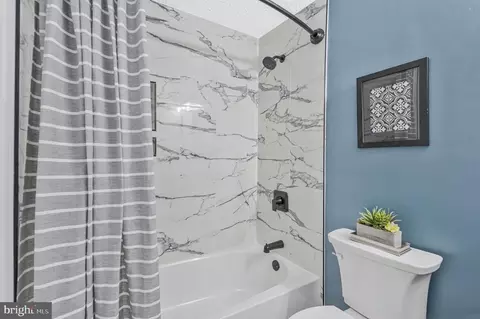 Bath - 11034 Granby Ct, Reston, VA 20191 photo 2 of 3