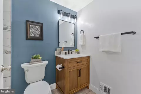 Bath - 11034 Granby Ct, Reston, VA 20191 photo 1 of 3