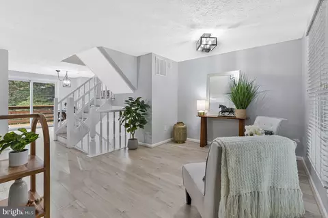 Entry Way - 11034 Granby Ct, Reston, VA 20191 photo 2 of 2