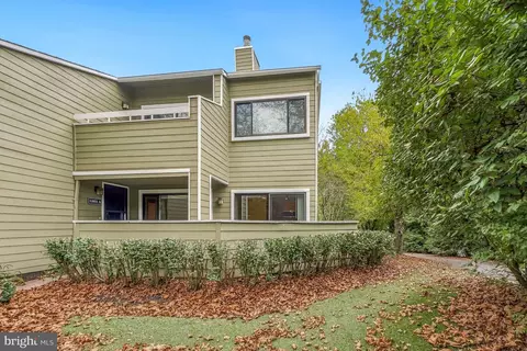 11031 A Villaridge Ct, Reston, VA 20191