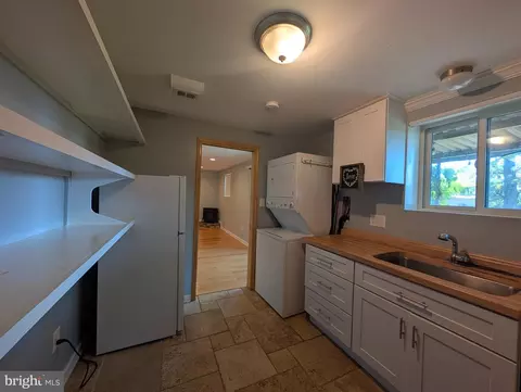 Other - 6020 Trailside Dr, Springfield, VA 22150 photo 2 of 3