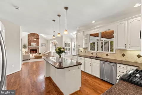 Kitchen - 1317 Dasher Ln, Reston, VA 20190 photo 5 of 5
