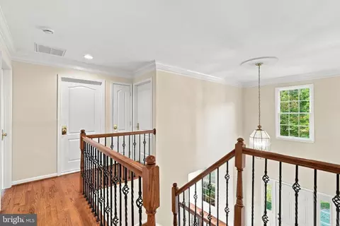 Entry Way - 1317 Dasher Ln, Reston, VA 20190 photo 4 of 5