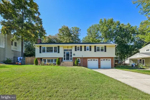 8340 Bound Brook Ln, Alexandria, VA 22309