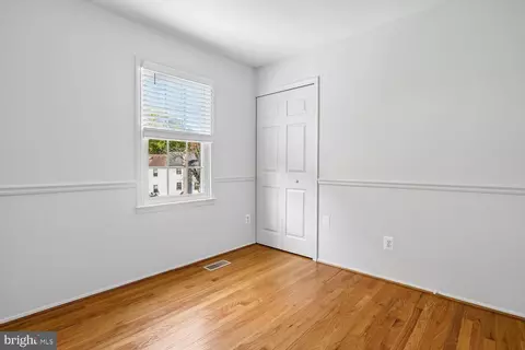 Bedroom - 7777 Euclid Way, Springfield, VA 22153 photo 6 of 7