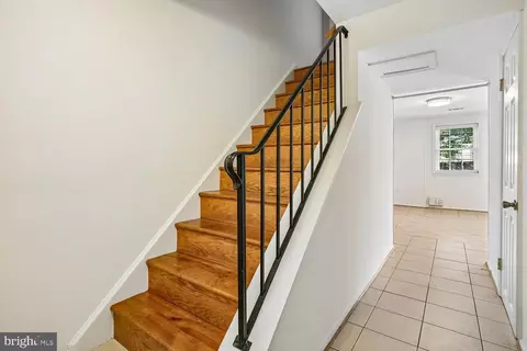 Entry Way - 7777 Euclid Way, Springfield, VA 22153 photo 3 of 4