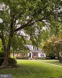 6448 Spring Ter, Falls Church, VA 22042