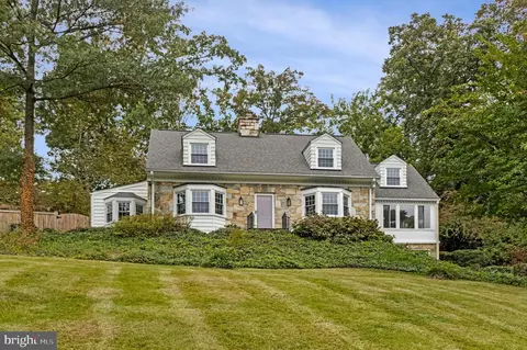 3424 Woodside Rd, Alexandria, VA 22310