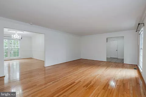 Living - 706 Ridge Dr, Mclean, VA 22101 photo 3 of 3